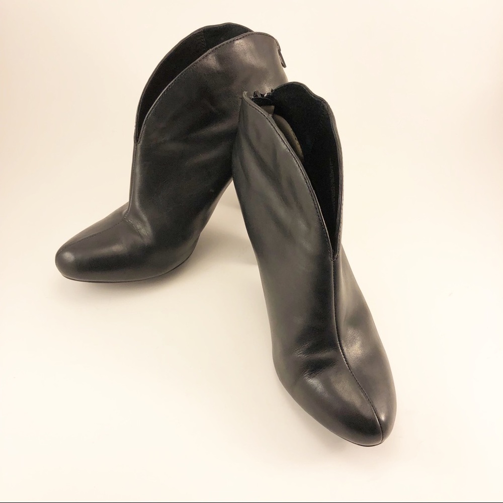 Born Crown Leather Boots